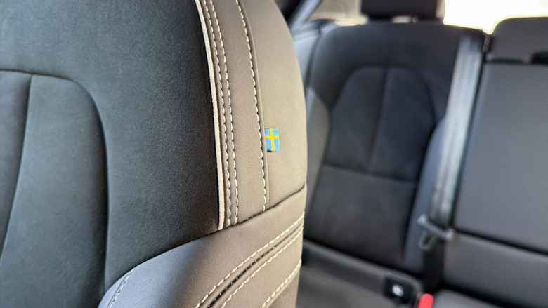 Volvo XC40 2.0 B3P Plus Dark 5dr Auto Petrol Estate